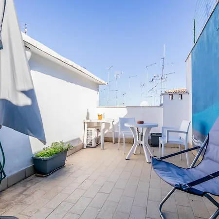 Rooftop San Giovanni Colosseum Area Apartment *